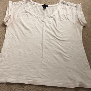 Gap shirt